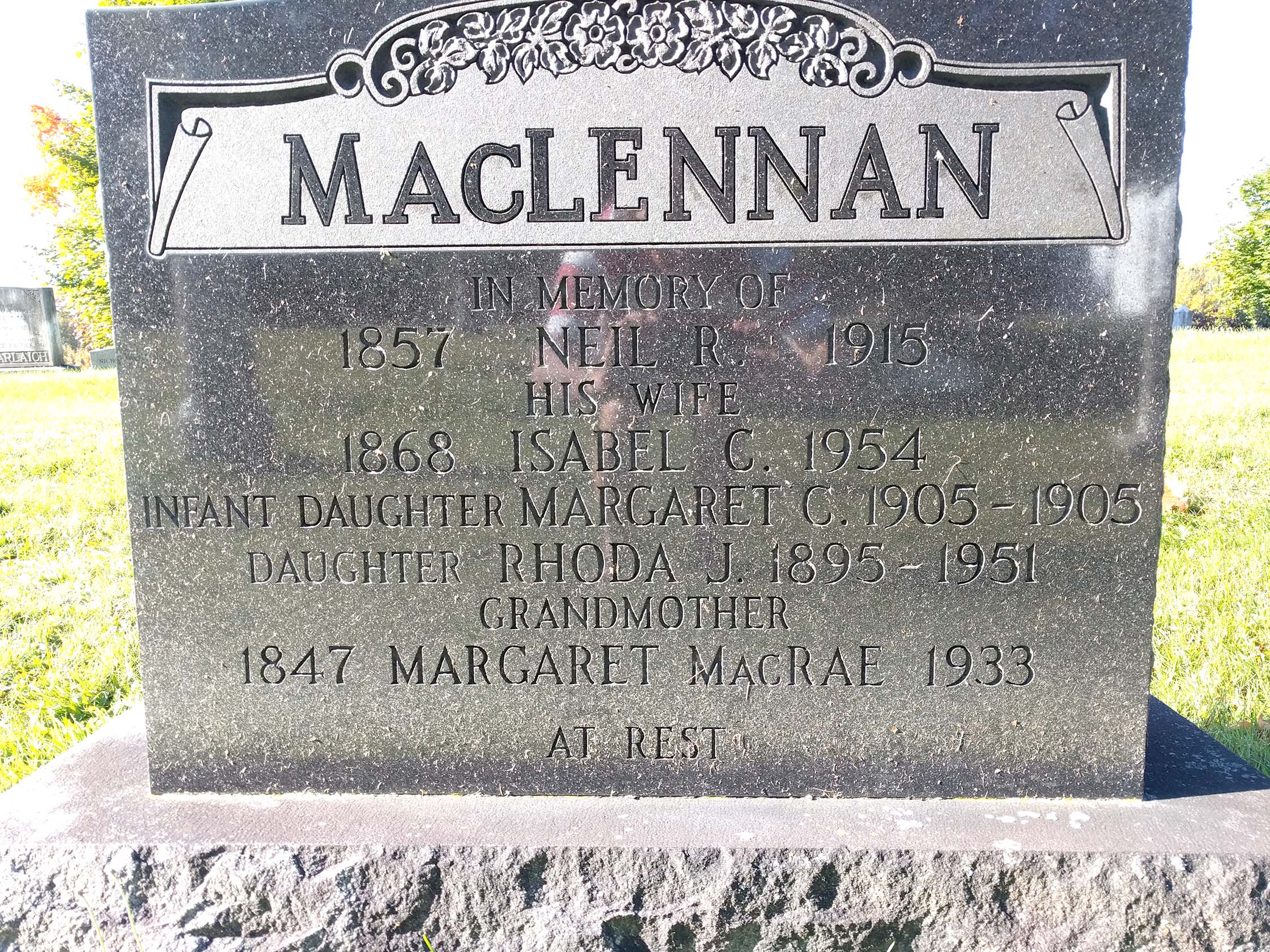 Photo of headstones/Neil R MacLennan 1857-1915 hdstn Middle RvrCB